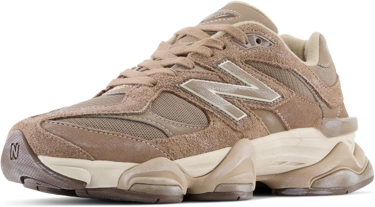 New Balance 9060 Caqui