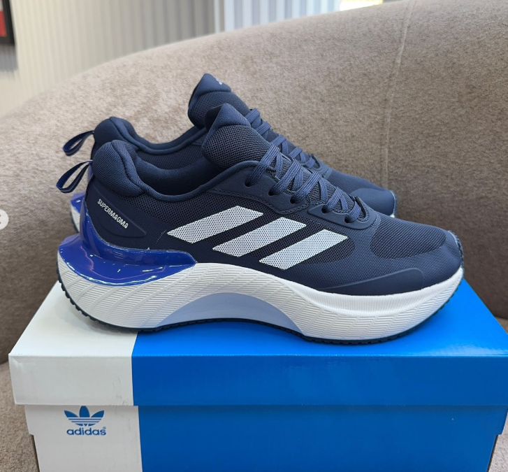 Adidas supermagma azul