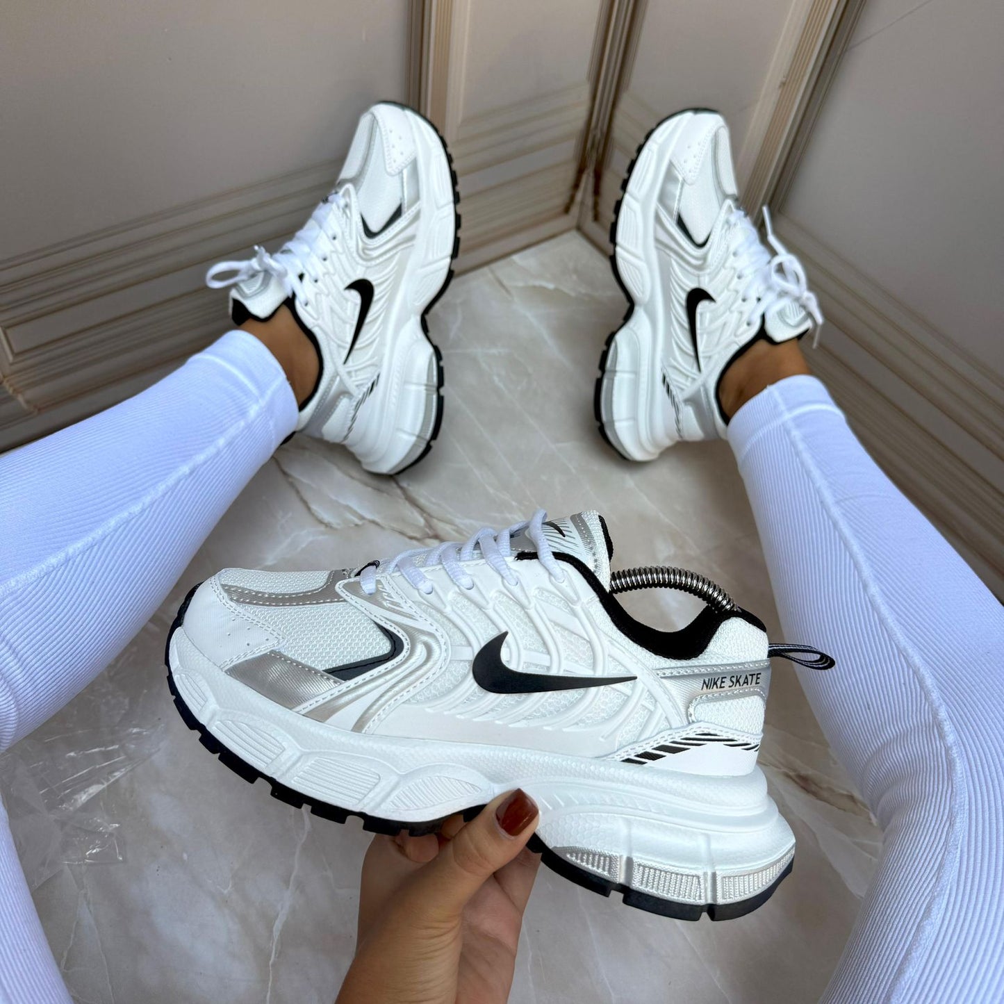 Nike Skate Blanco Negro
