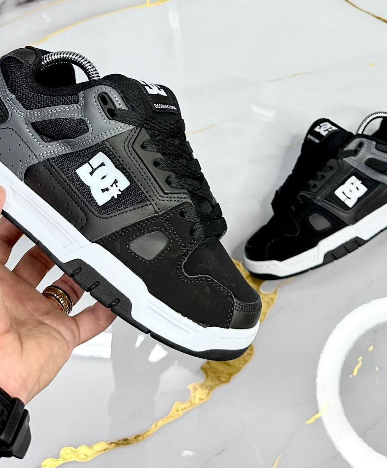 DC Men's Stag Low Top Black and White