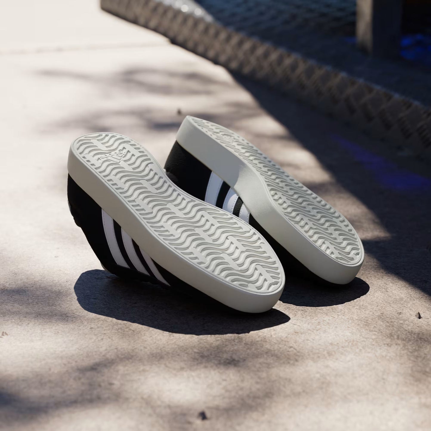 Adidas VL Court 3.0 black and white Original