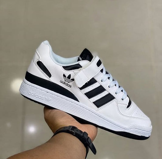 adidas forum low Negro